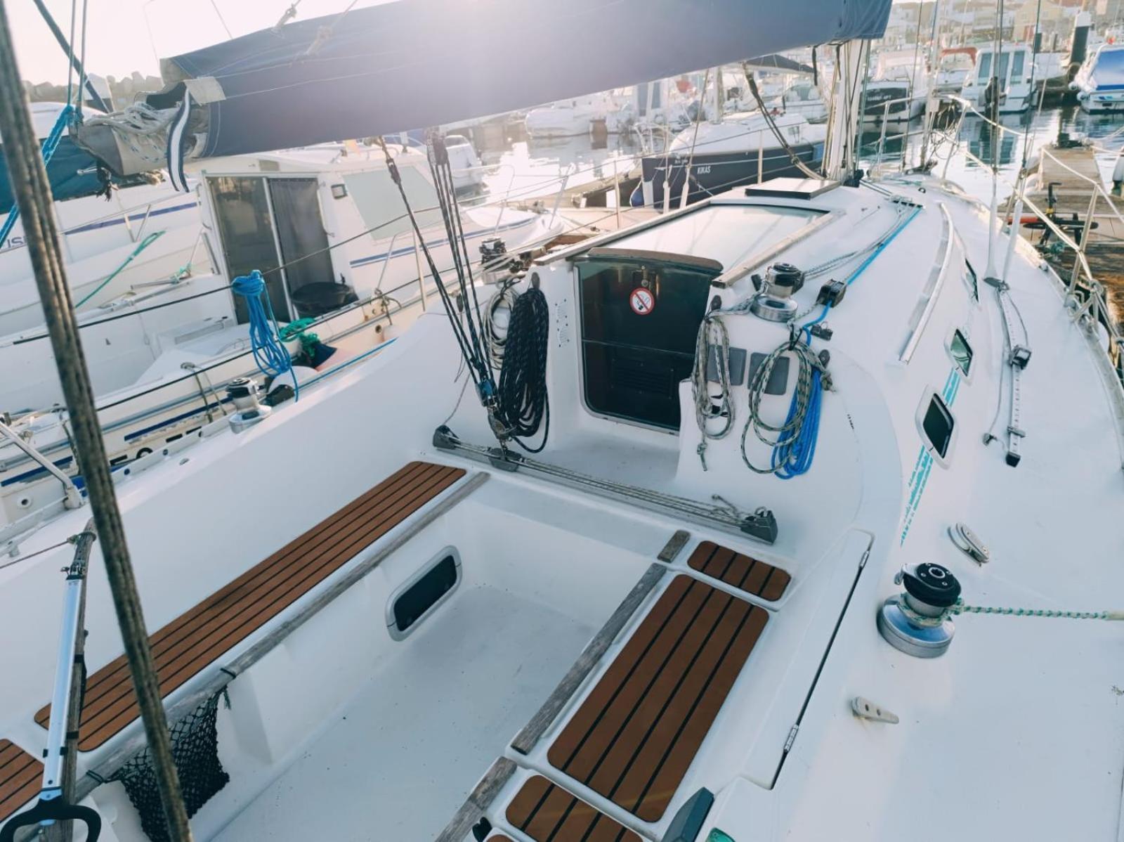 Barco A Vela Em Peniche - West Sailing Hotel Exterior foto