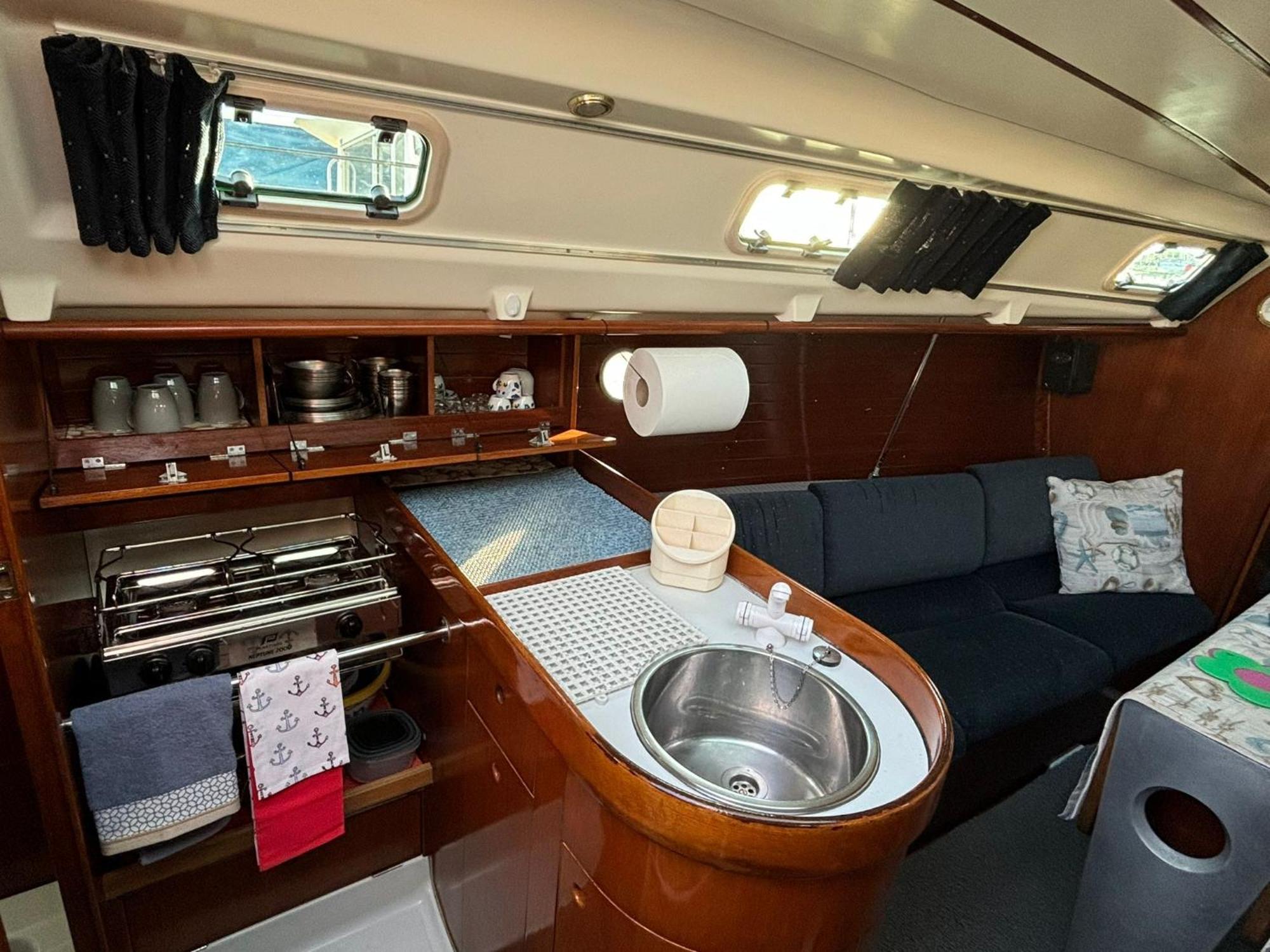 Barco A Vela Em Peniche - West Sailing Hotel Exterior foto